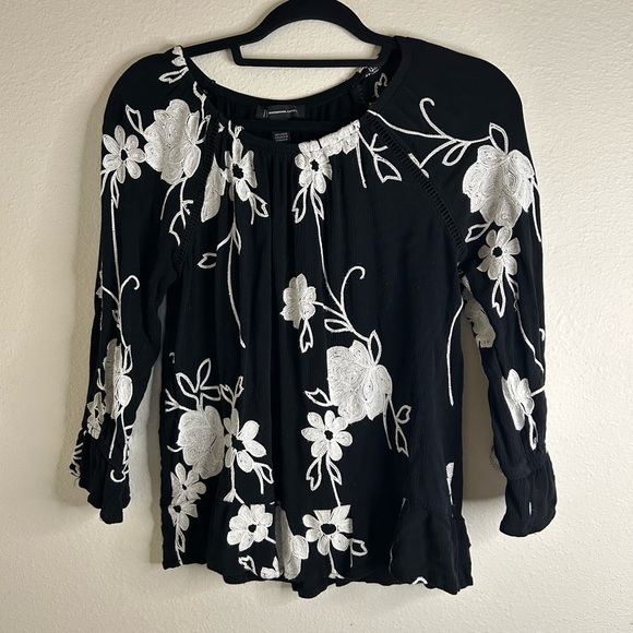 INC International Concepts Black and White Off-Shoulder Bell Sleeve Blouse - Picture 1 of 5